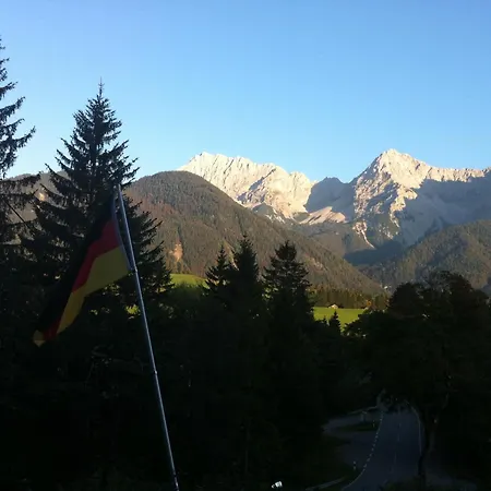 Baeckeralm - 16 + Mittenwald
