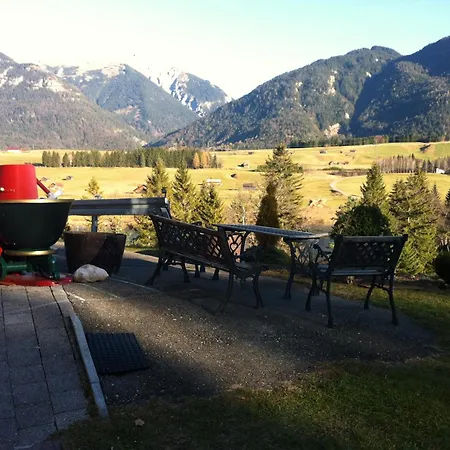 Couette-café Baeckeralm - 16 + Mittenwald