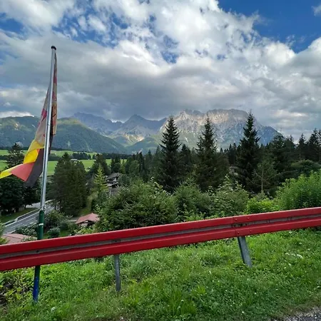 Baeckeralm - 16 + Mittenwald