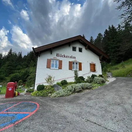 Baeckeralm - 16 + Mittenwald