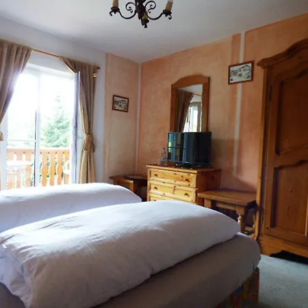 Baeckeralm - 16 + Bed & Breakfast Mittenwald