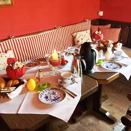 Baeckeralm - 16 + Bed and Breakfast 3*